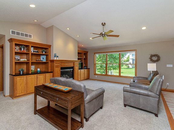 4th image of 3337 Weston Dr