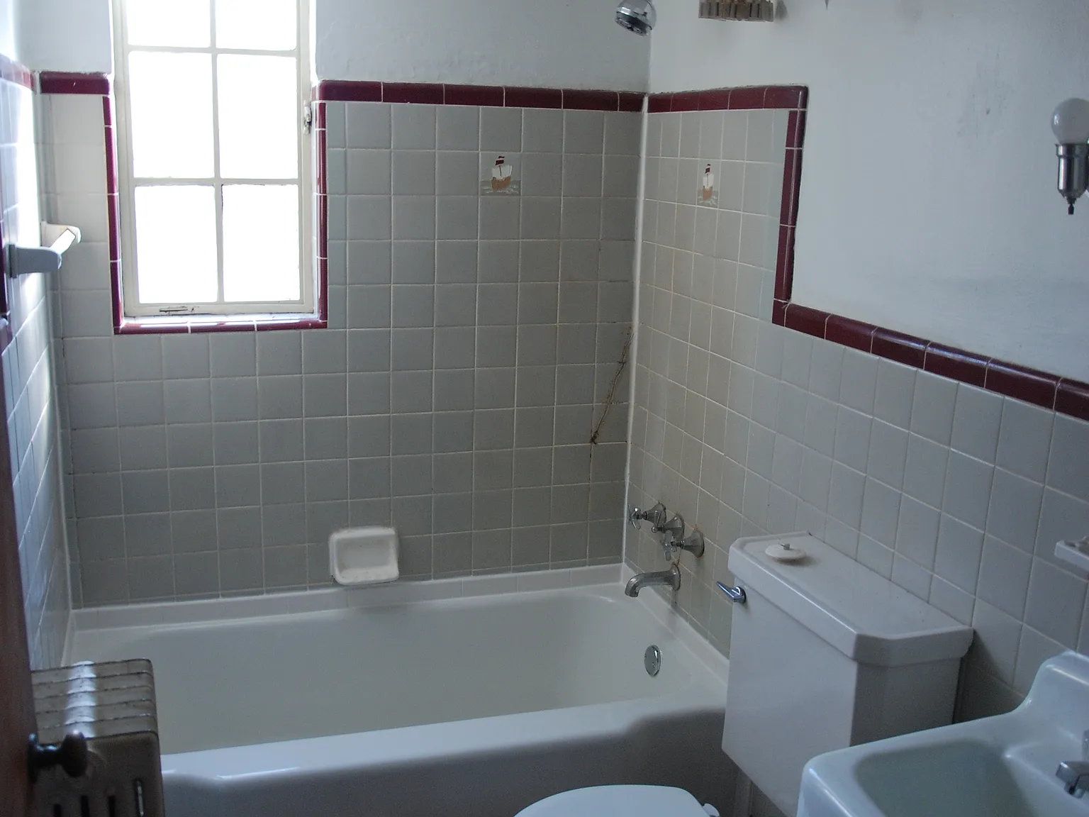 2802 Temple Ave — Photo 4