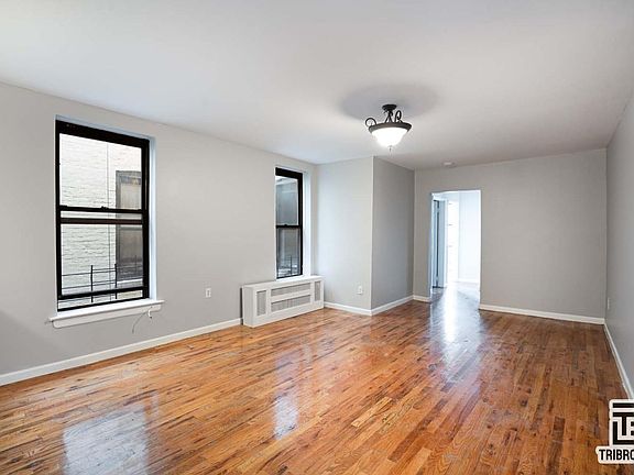 4th image of 6469 Broadway #2C