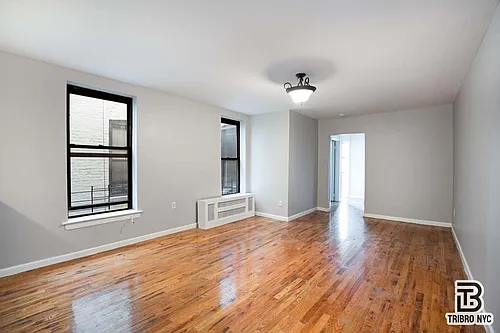 842 Saint Nicholas Ave #2B Photo 1