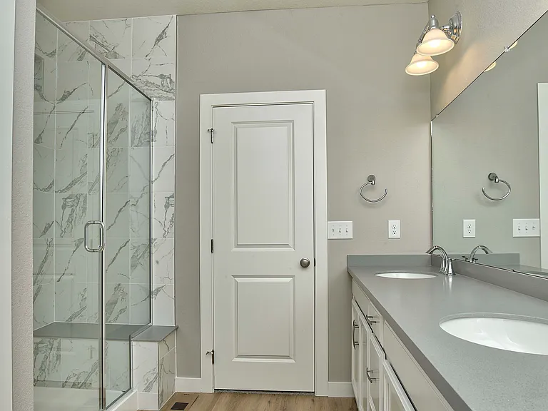 401 Tippen Pl — Photo 12