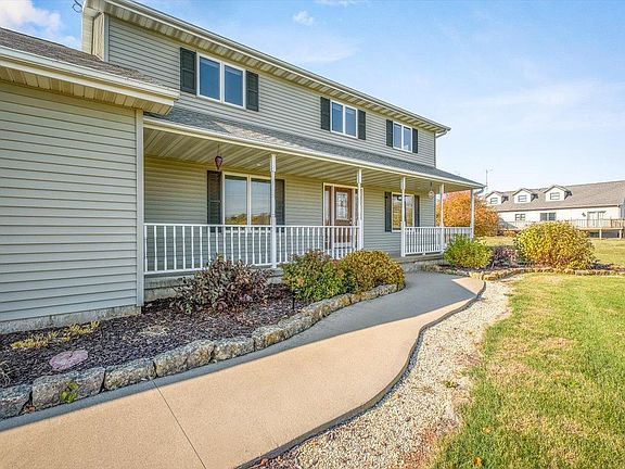 4th image of 3028 S Golf Rd