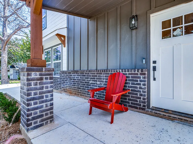 515 N Davis Dr — Photo 23