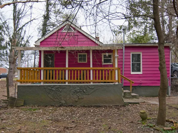 1132 Court St N, Lewisburg, WV 24901