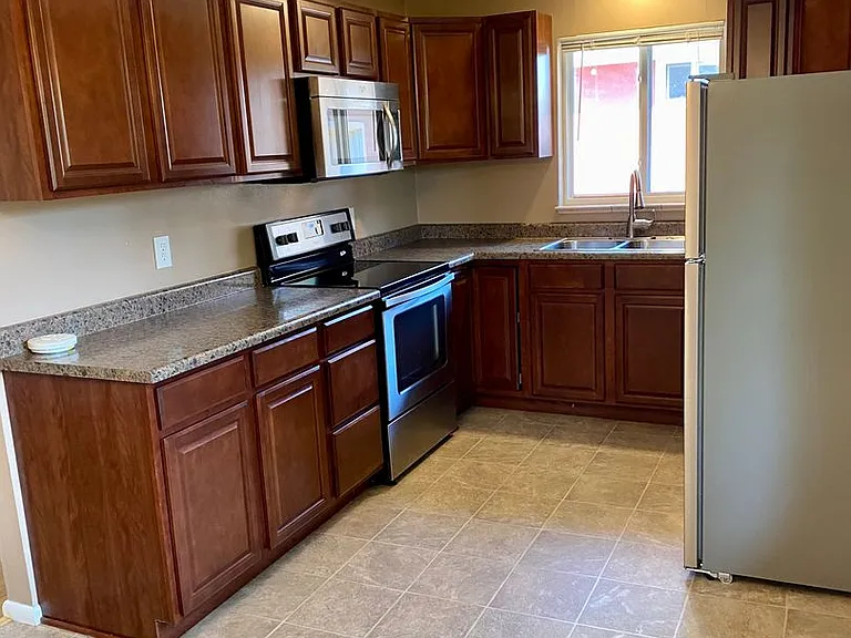 3055 Moorhead Ave — Photo 4
