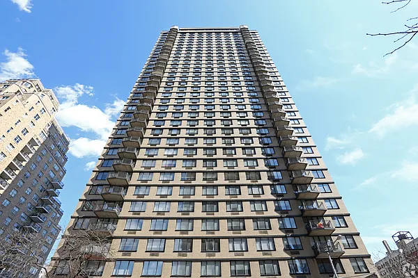 Rented by Jack Resnick & Sons | media 29