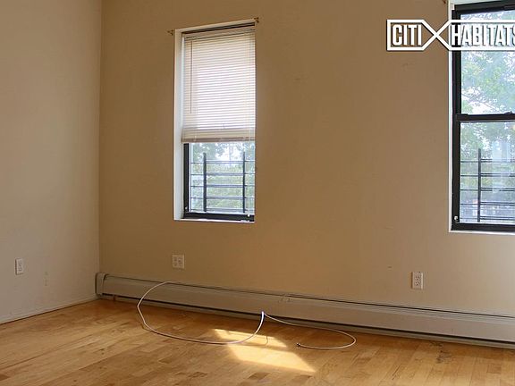 4th image of 1090 E 92nd St #2