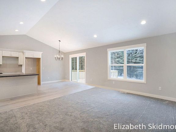 5th image of 13143 Spruce Ridge Dr NE