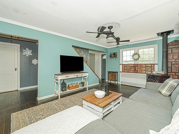 4th image of 50 Rosevale Ave