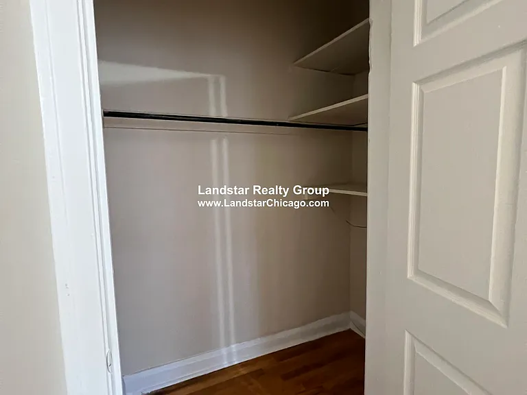 4937 N Whipple St #2W — Photo 17