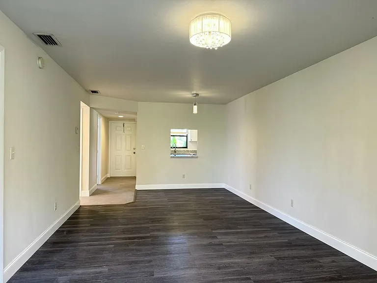 130-136 Cape Coral Pkwy W — Photo 1