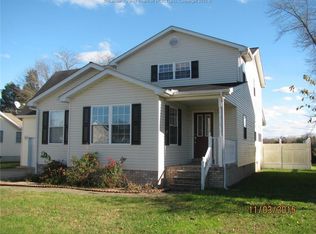 466 Pebble Creek Dr, Fraziers Bottom, WV 25082