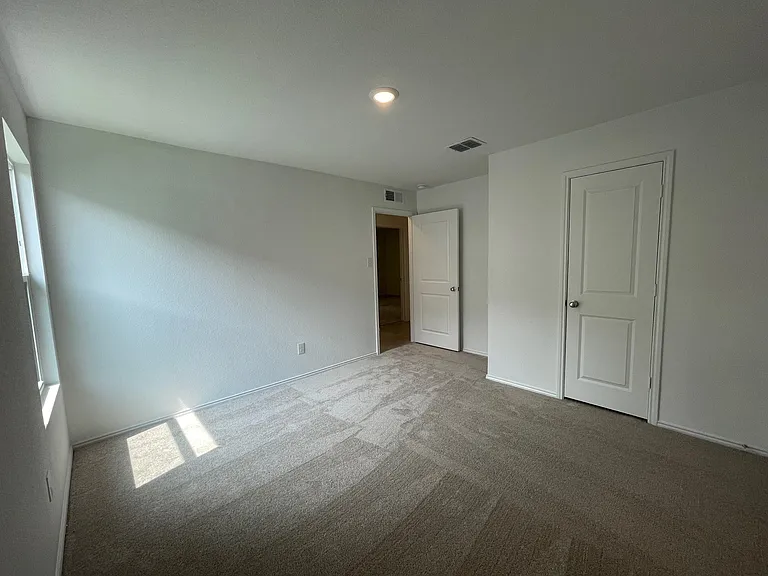 Secondary bedroom 1