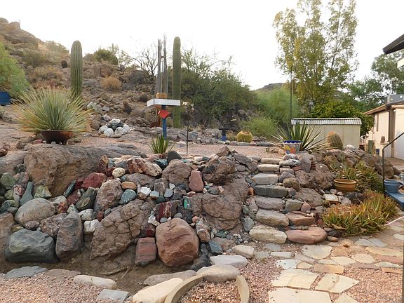 5th image of 272 S Piedra Negra Dr
