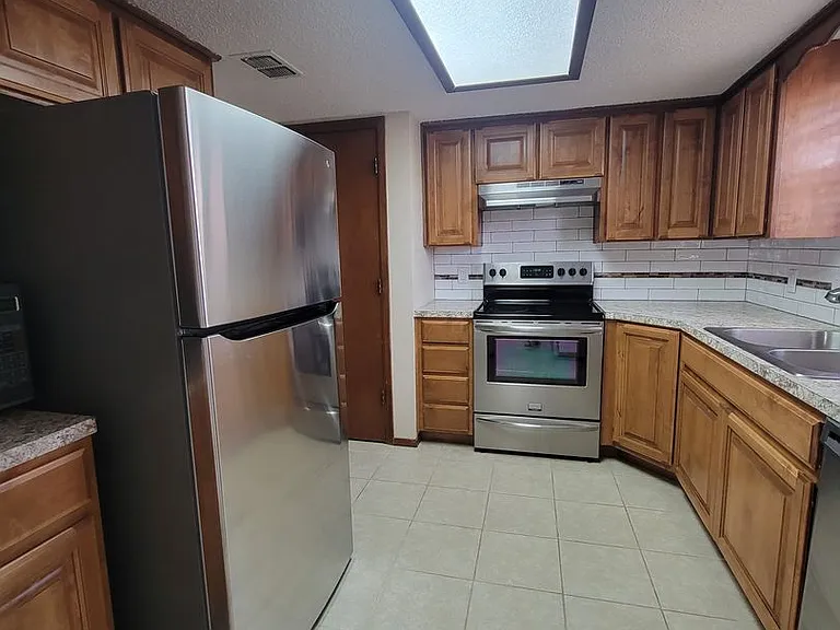 3209 Duckworth Ave — Photo 6