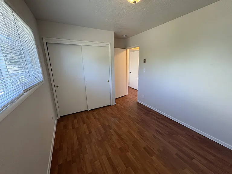 OR - 8220 - 8236 N Edison St - KF - 8222 — Photo 12