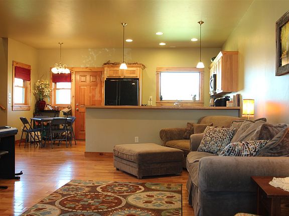 3rd image of 1000 N River Rock Dr