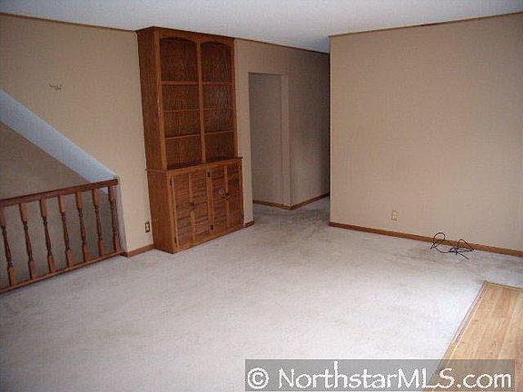 4th image of 119 S Grove Street