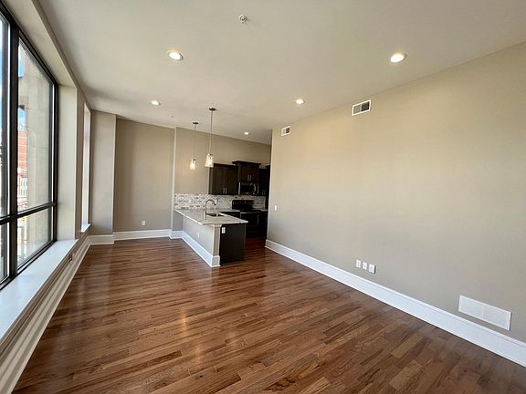 5th image of 430 Lackawanna Ave APT 403
