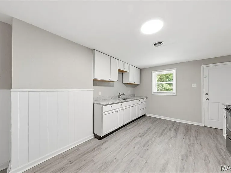 191 Bascom Dr — Photo 4