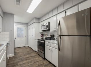 5251 W Highway 290 #3, Dripping Springs, TX 78620