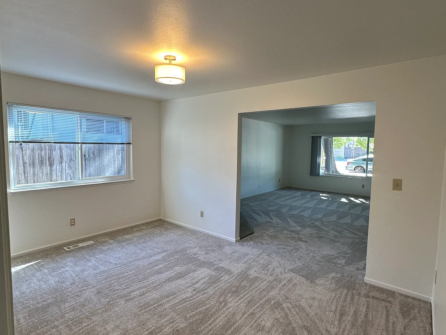 3 bed, 2.5 bath, 2100 sqft, $5,800 — Photo 4