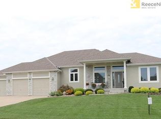 4808 SW Gull Point Dr, Lees Summit, MO 64082