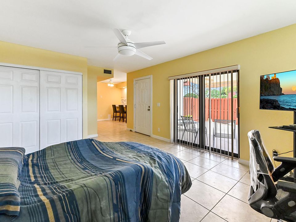1st image of 3864 Victoria Drive