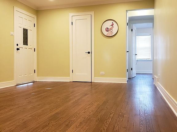 3rd image of 2615 Leona Ave