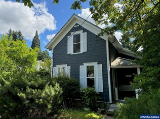 3284 5th St, Hubbard, OR 97032