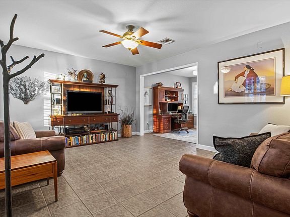 3rd image of 4238 Avon Park Cir