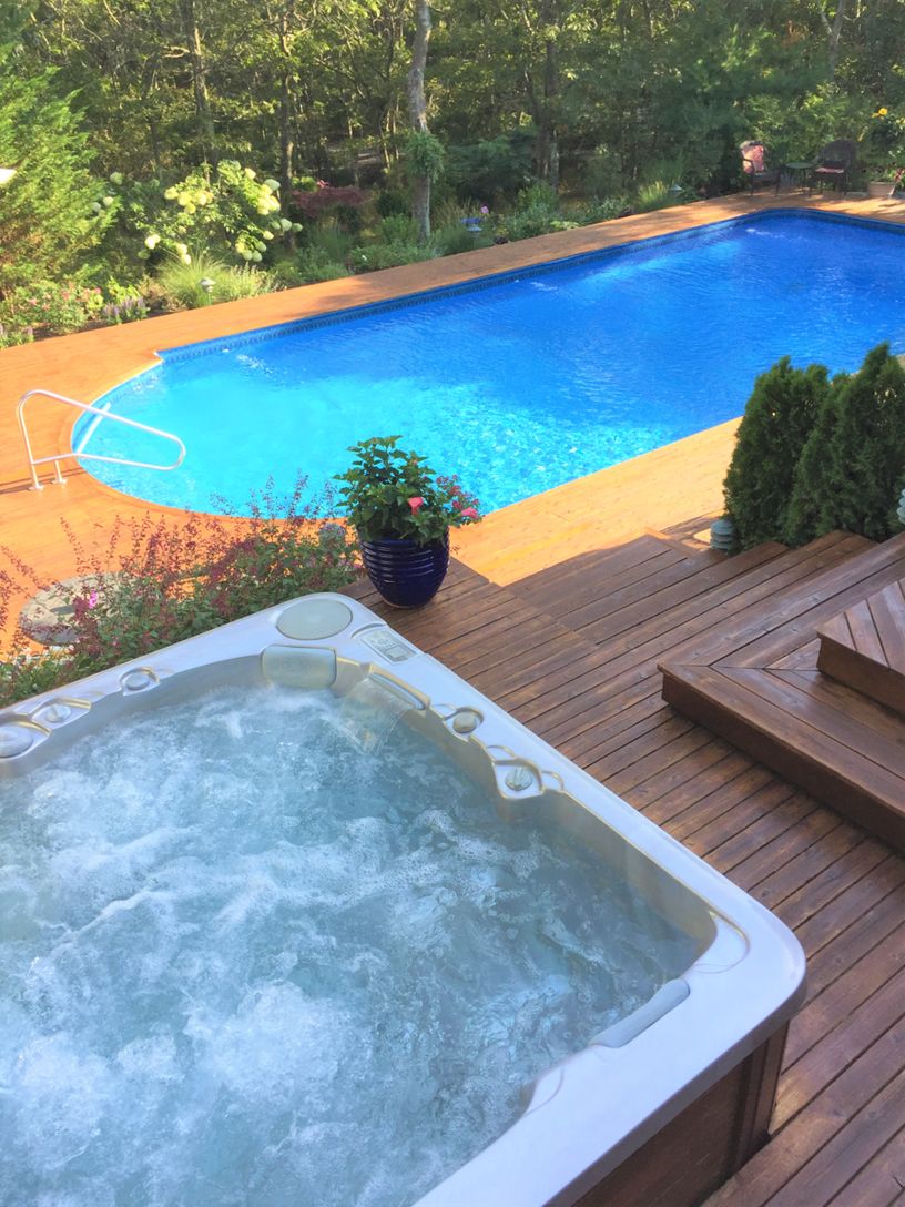  In Deck Hot Tub