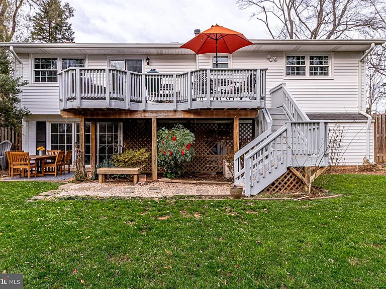 6519 Engel Dr — Photo 88