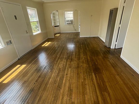 3rd image of 105 Eye St #E