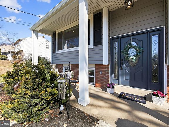 5th image of 1669 Briarwood Ln