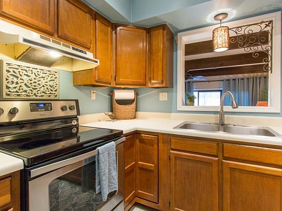 3rd image of 2420 Volunteer Pkwy APT 5