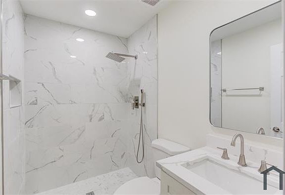 2nd image of 1381 Timbercrest Dr