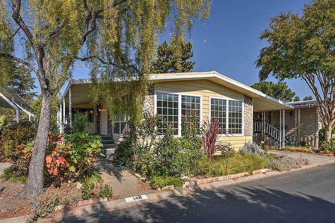 1st image of 140 Quail Hollow Dr #140