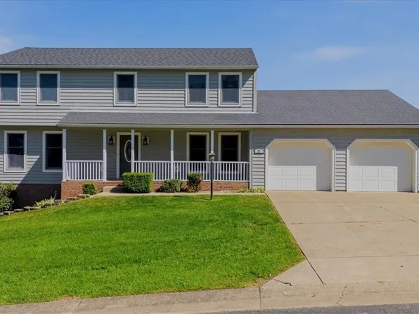 22 Westwood Dr, Parkersburg, WV 26101