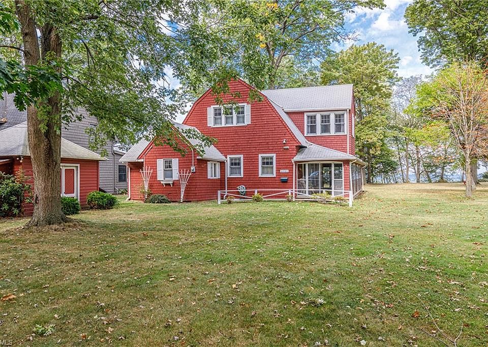 27151 Edgecliff Dr, Euclid, OH 44132 Zillow