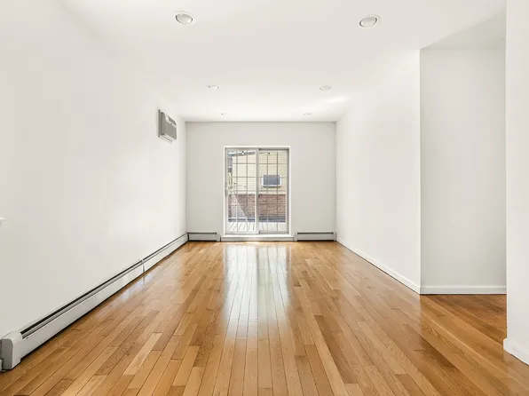 1224 Prospect Avenue image 5 of 6