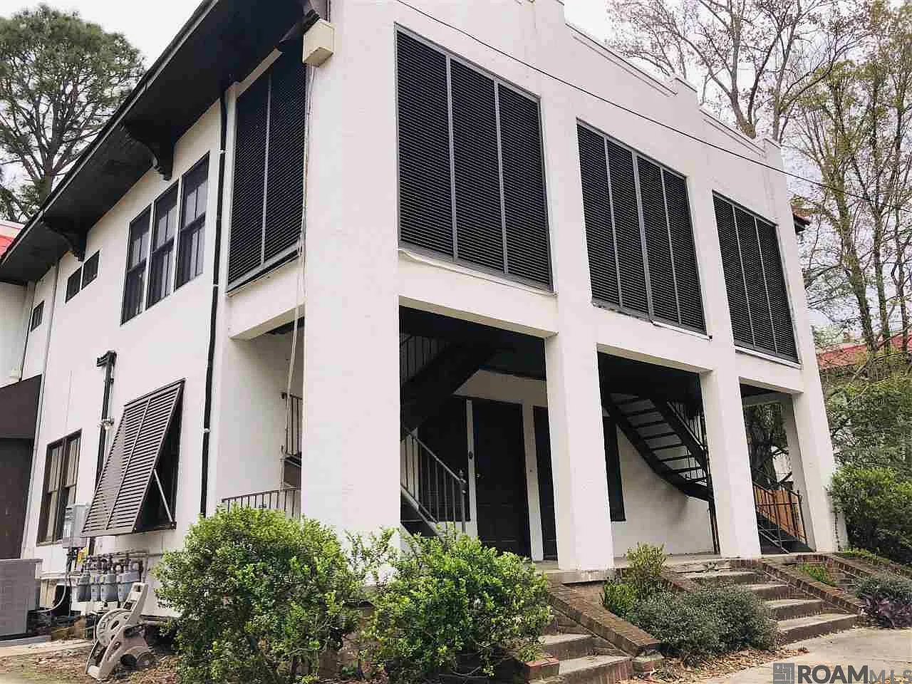1 bed, 1000 sqft, $1,800 — Photo 1