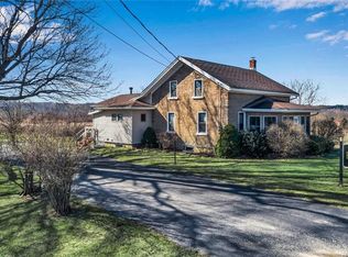 4794 Lower Mountain Rd, Lockport, NY 14094