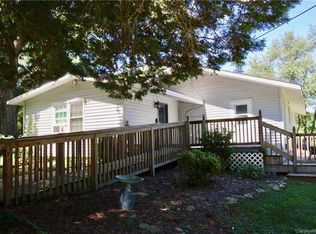 107 Woodland Church Rd, Clyde, NC 28721