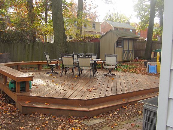 400 sqft DECK