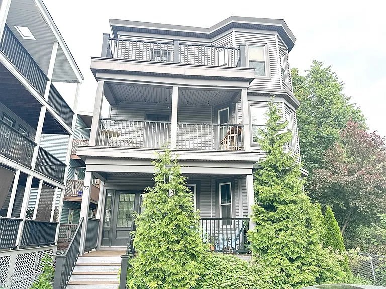 77 Torrey St #2 — Photo 16