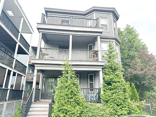 77 Torrey St Photo 1