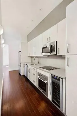 Rented by Aventana | media 21