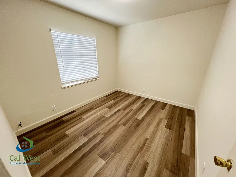 99 Atlas Ave — Photo 15