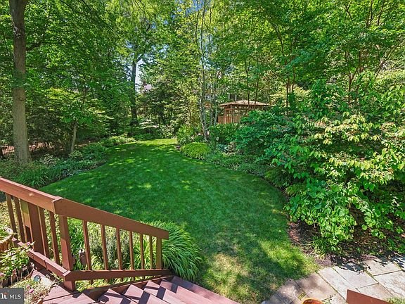 4th image of 7908 Fenway Rd